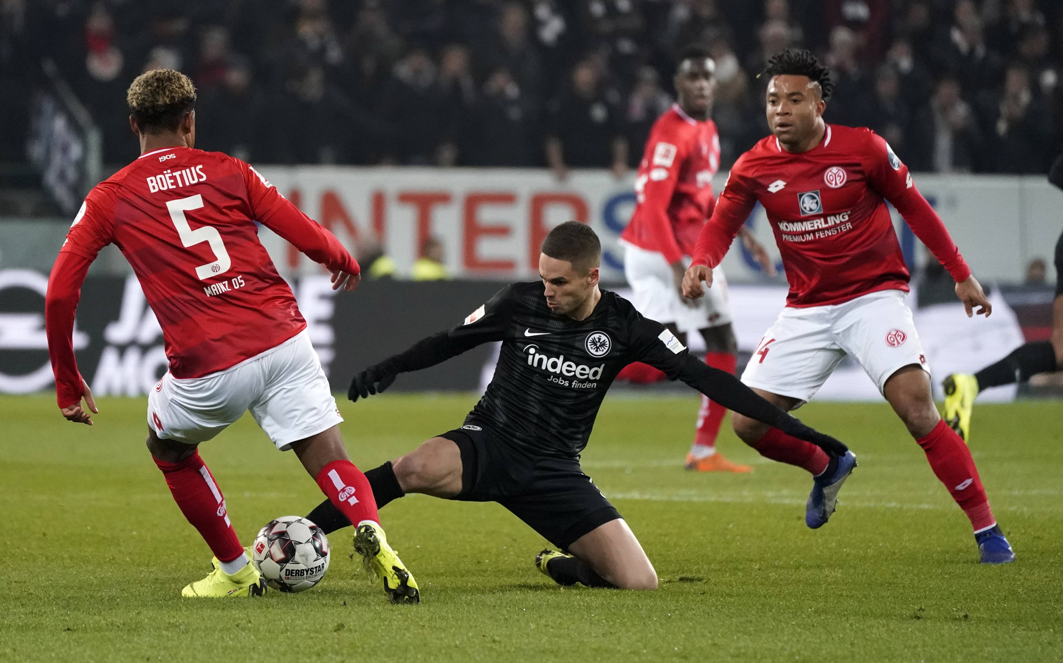 法兰克福胜出，德甲升班马表现抢眼的简单介绍