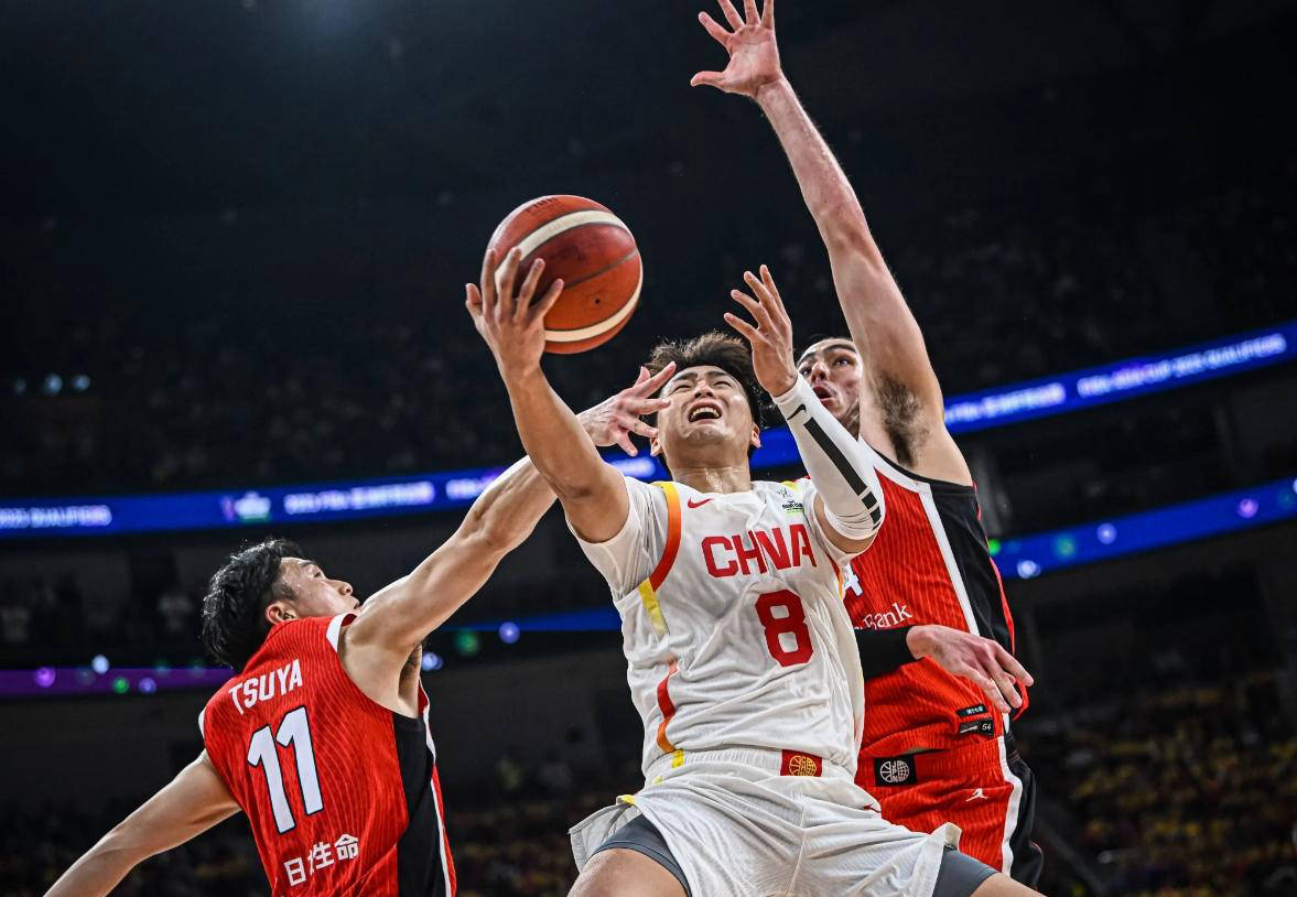 关于本土球员表现抢眼，球队获胜在望的信息