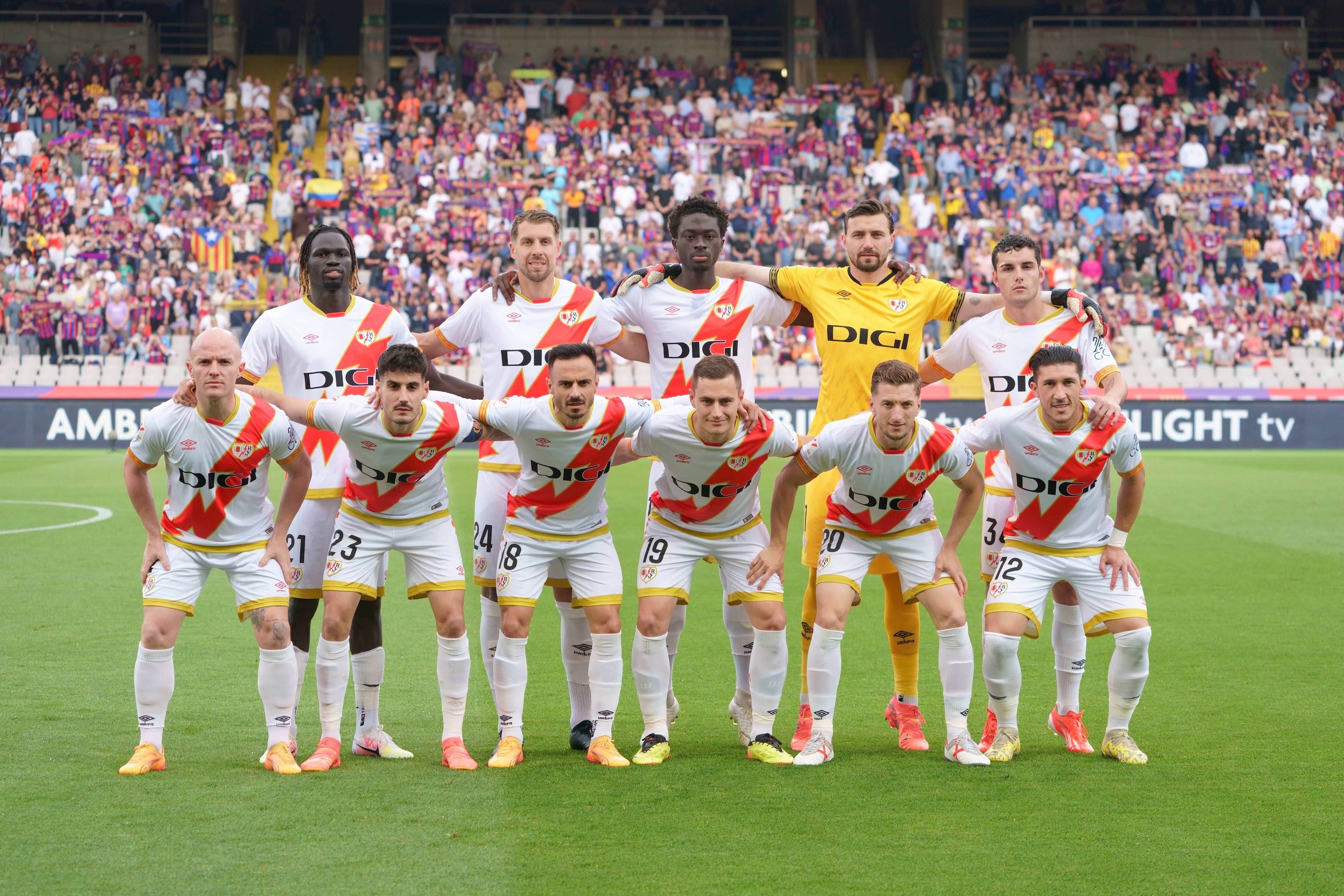 包含皇家马德里在最新的欧洲足球赛事中创辉煌的词条