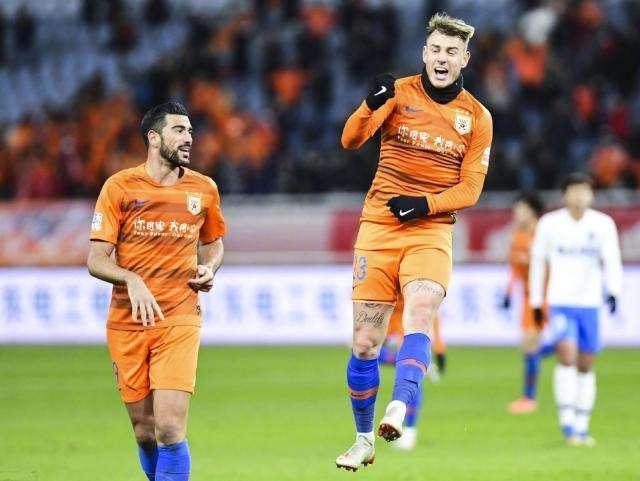 关于西班牙联赛球队引援政策调整，聘请新外援加盟的信息