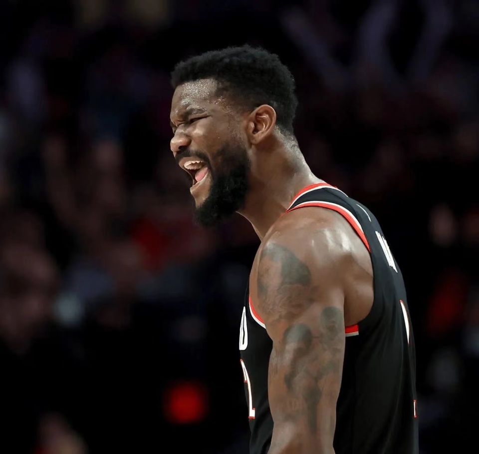 约翰逊倾尽所能！率领开拓者奇袭暂时暂停连败的简单介绍