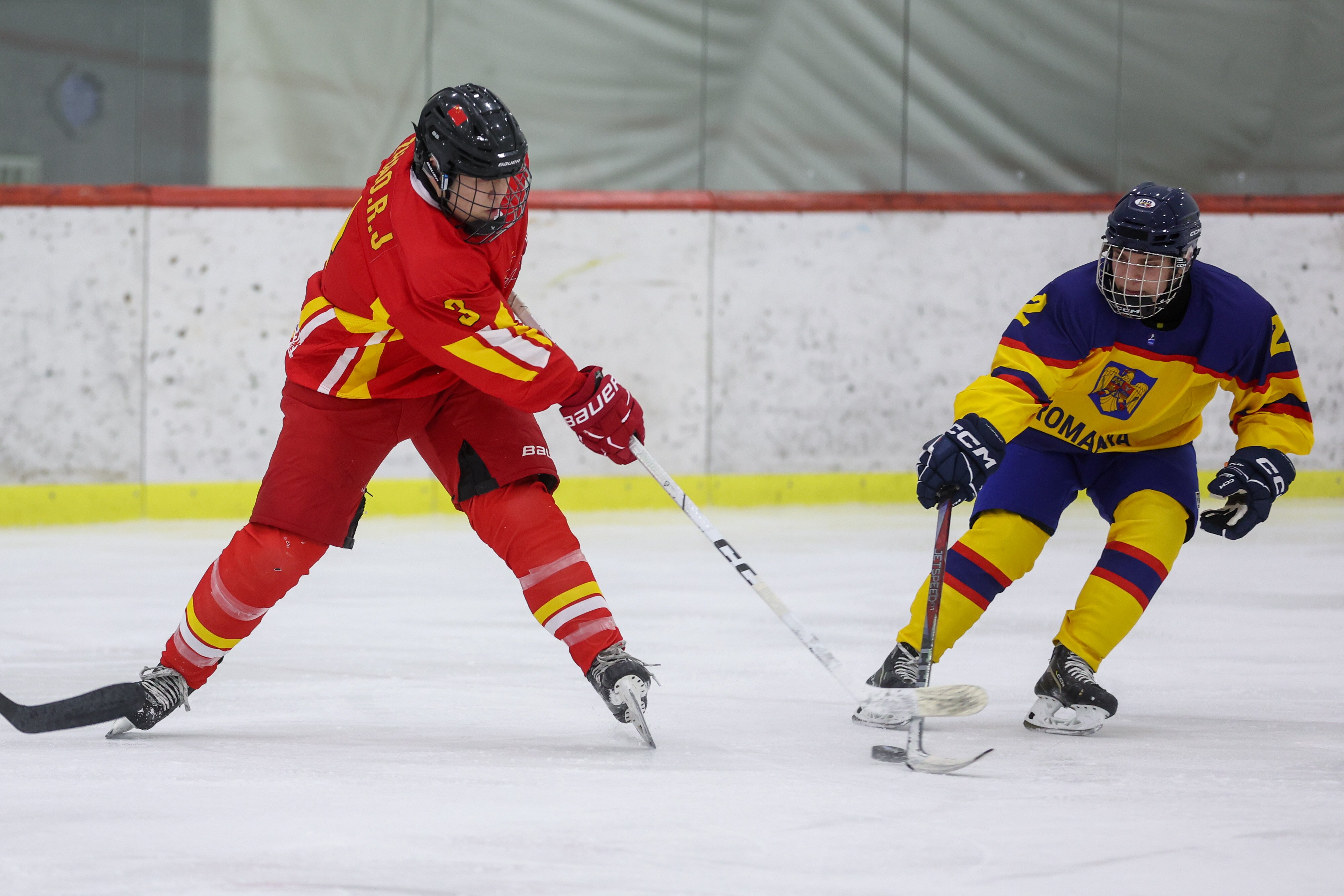 冰岛队在对阵罗马尼亚的比赛中取得胜利