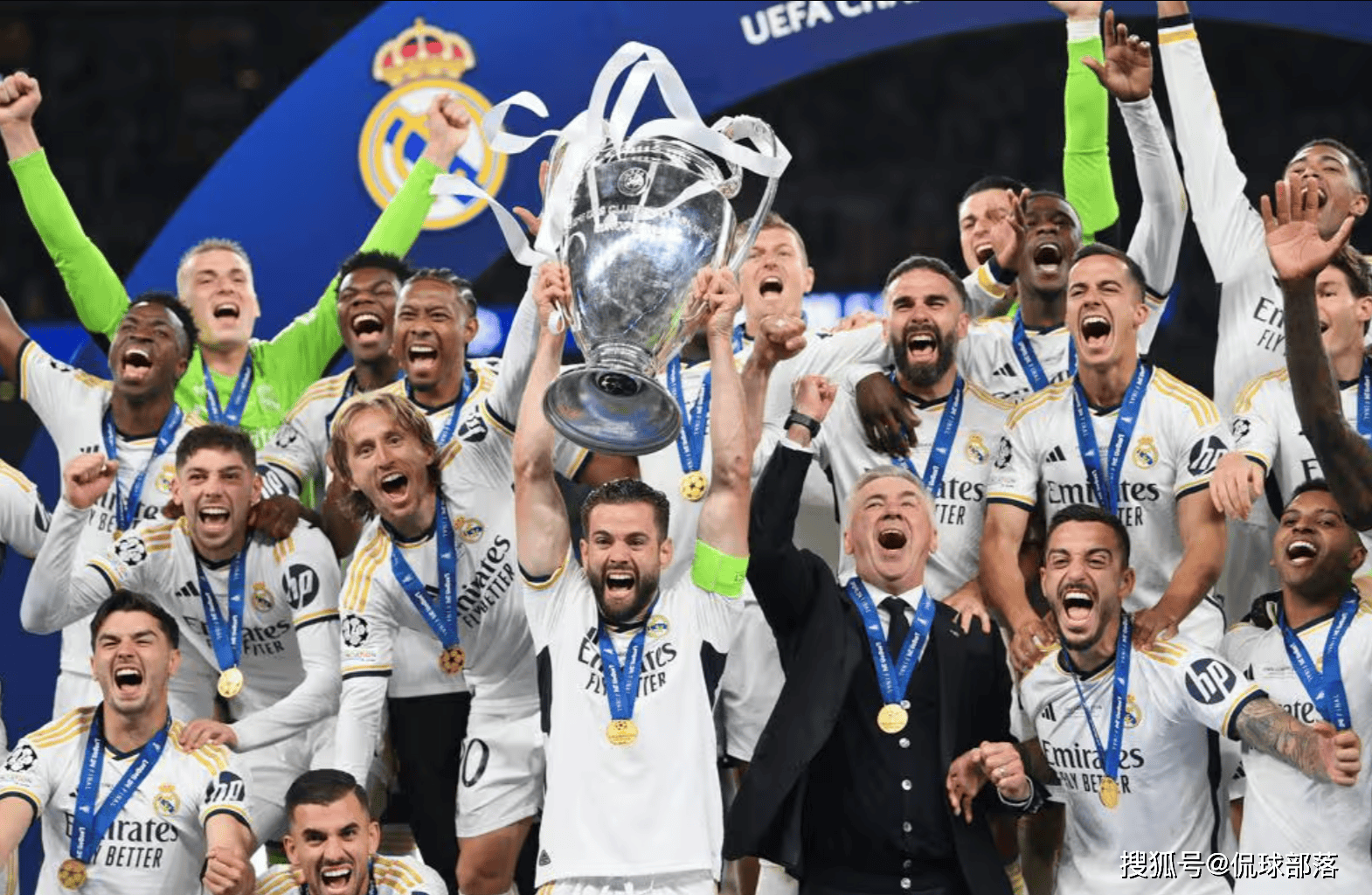 关于利物浦闯入八强，欧冠前景一片光明的信息