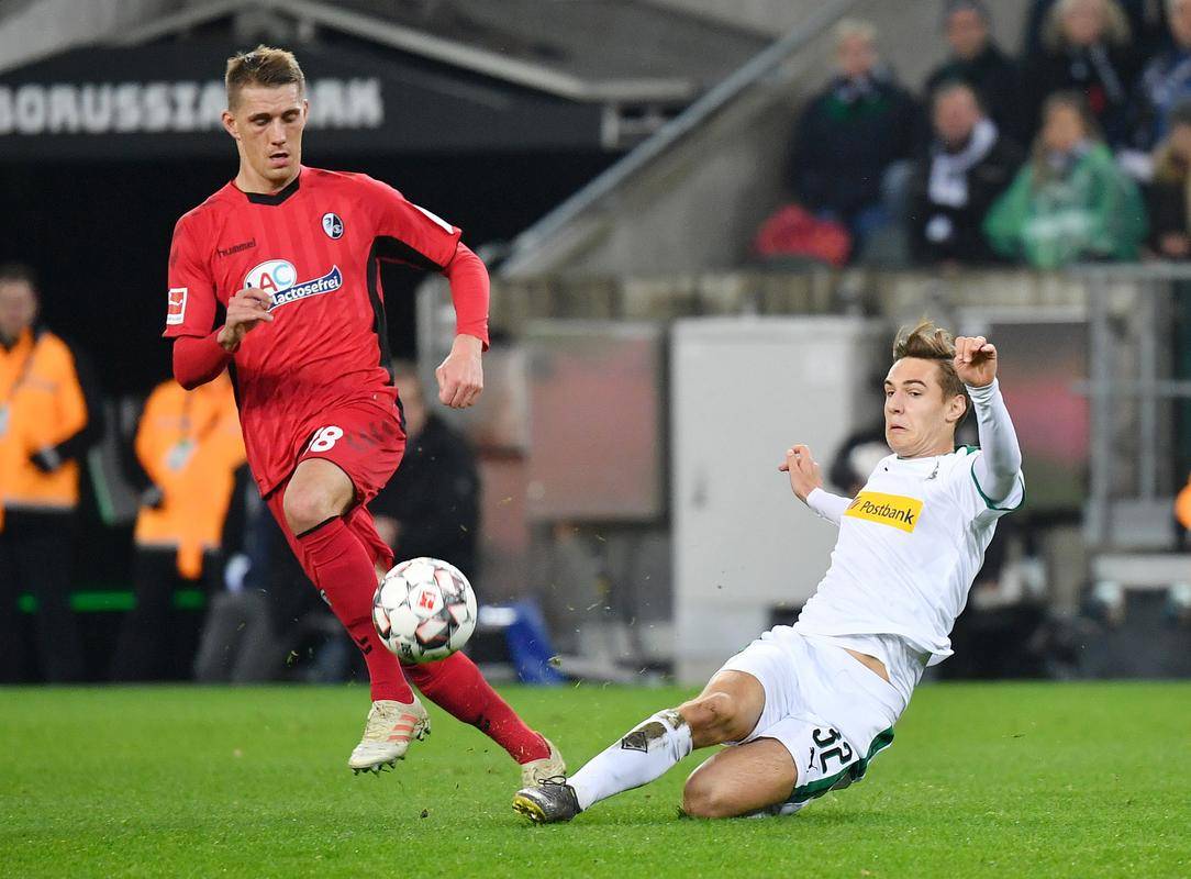 斯图加特客场扳平弗赖堡，抢点射手无效的简单介绍