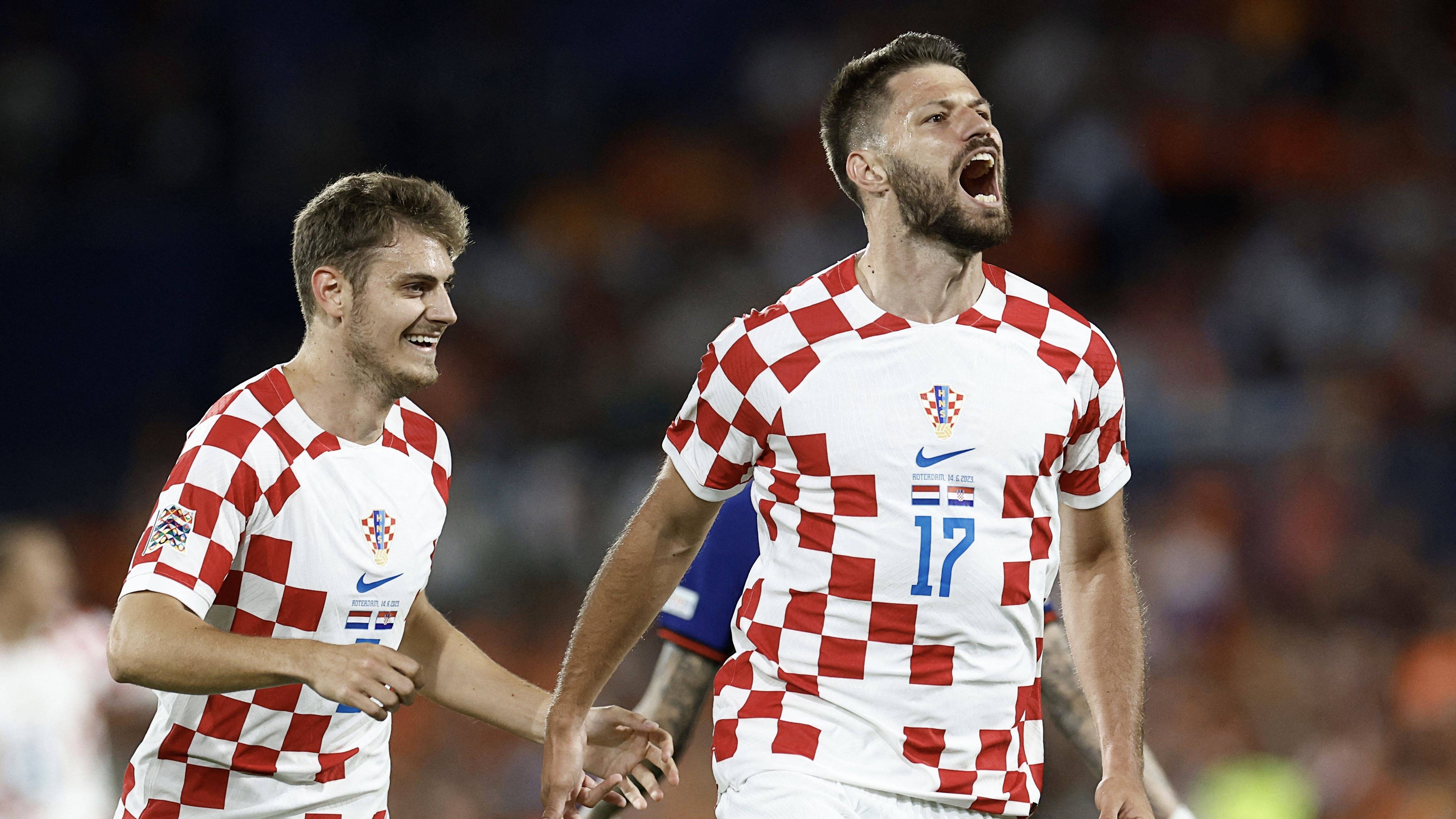 包含瑞典惜败克罗地亚欧国联晋级前景不容乐观的词条