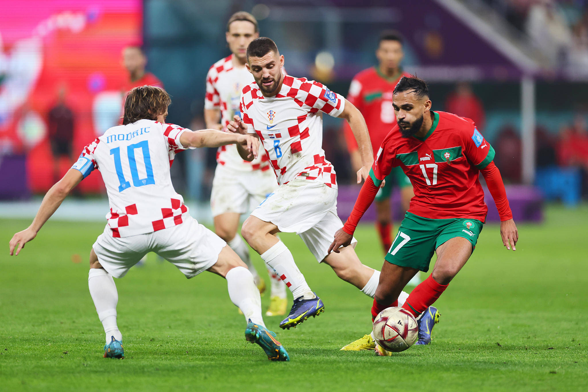 包含瑞典惜败克罗地亚欧国联晋级前景不容乐观的词条