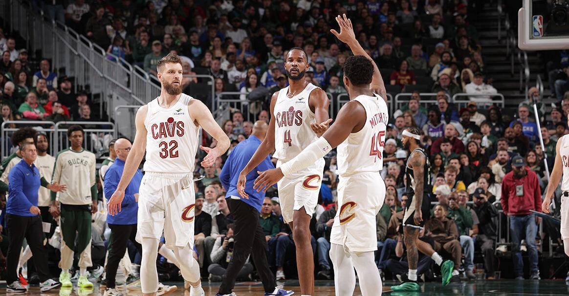 克利夫兰骑士队斩获大胜，喜迎胜利