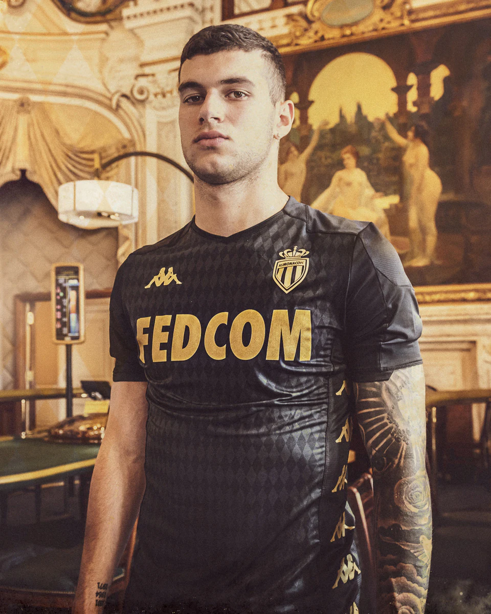 摩纳哥客场落败，颓势难以挽回