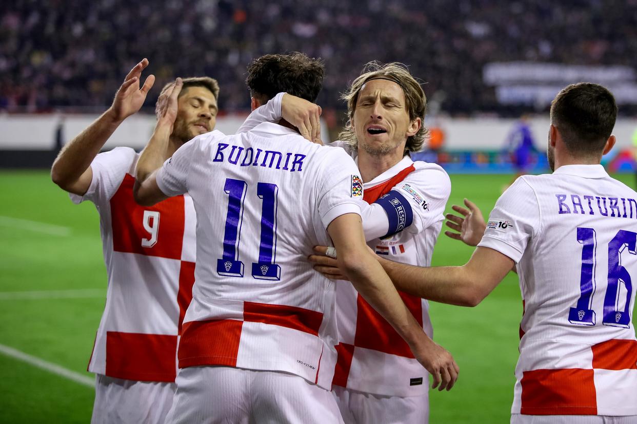 法国队在对阵克西迪尼亚时大获全胜