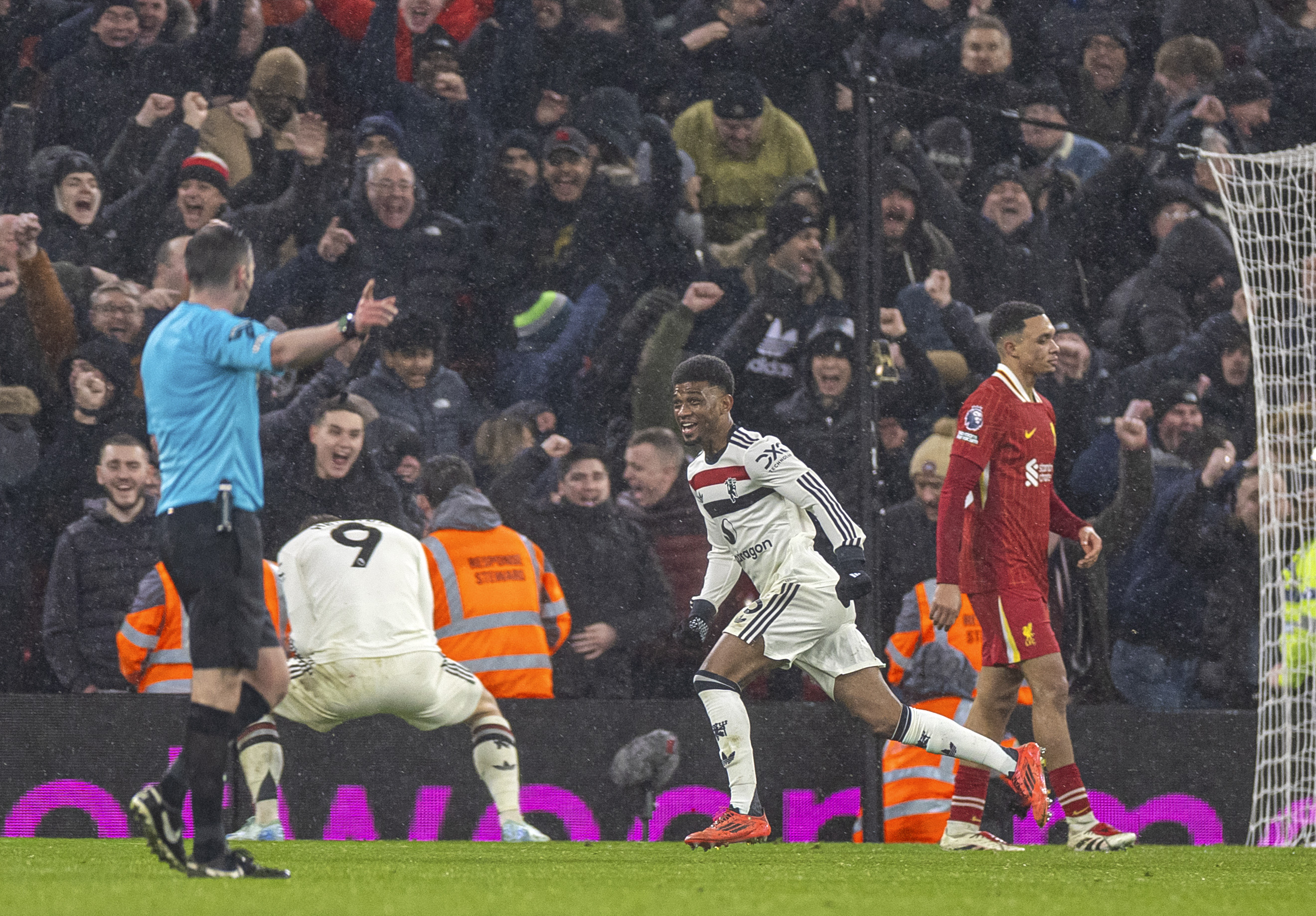 阿贾克斯遭曼联逆转，错失决赛！的简单介绍