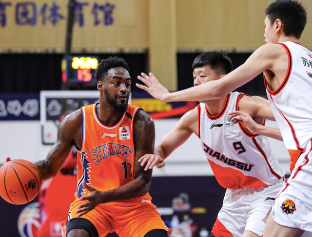 上海体育主场不失一球轻取胜利