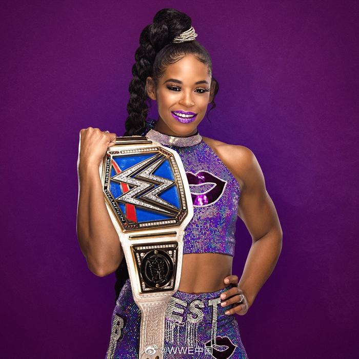 挪威雪地运动员冲刺领先，获得冠军头衔