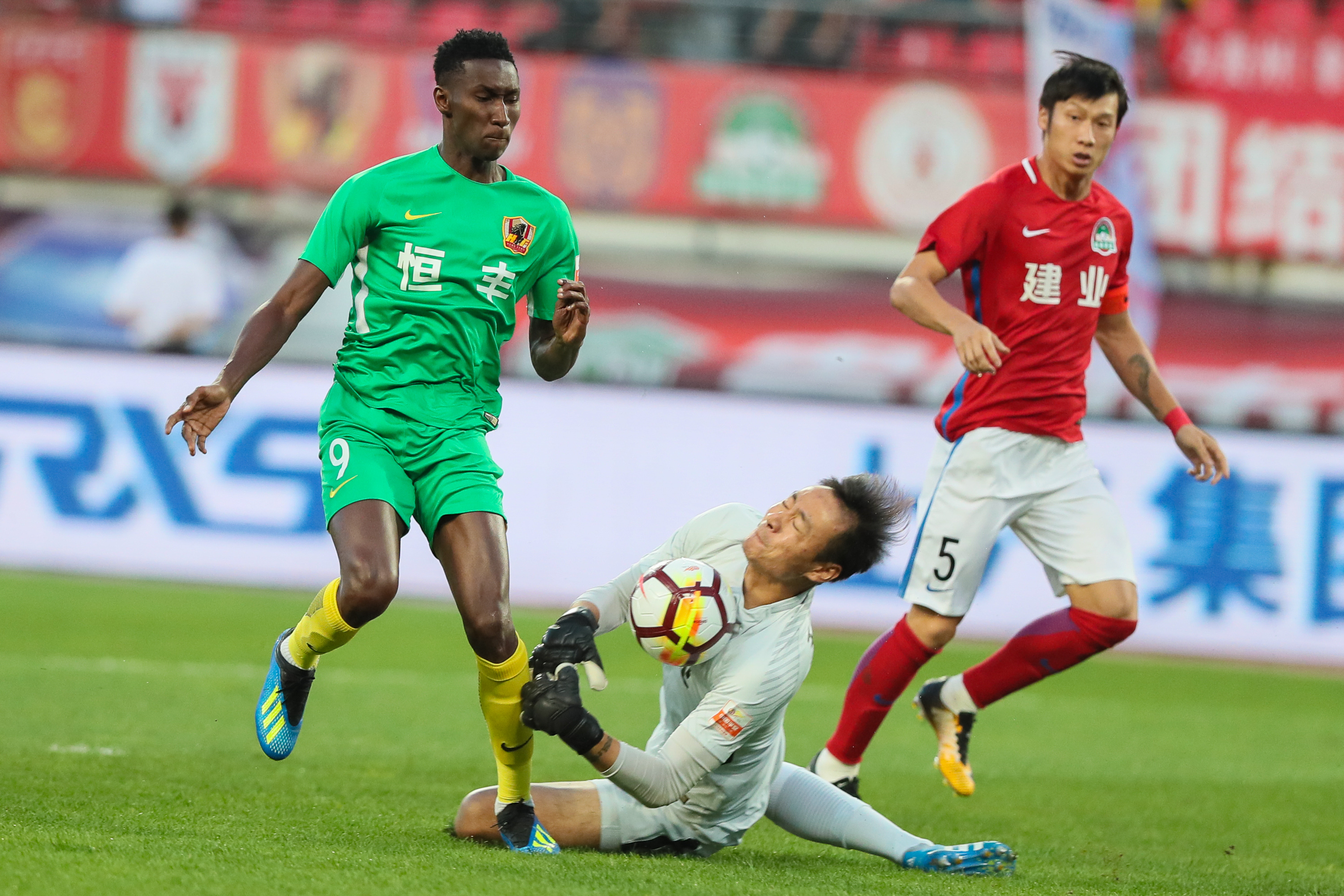 贵州恒丰智诚主场不敌河南建业，遭遇主场失利