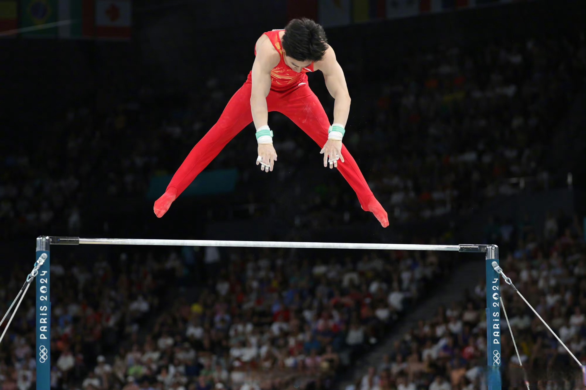 体操决赛惊险紧逼，俄罗斯选手斩获金牌！的简单介绍