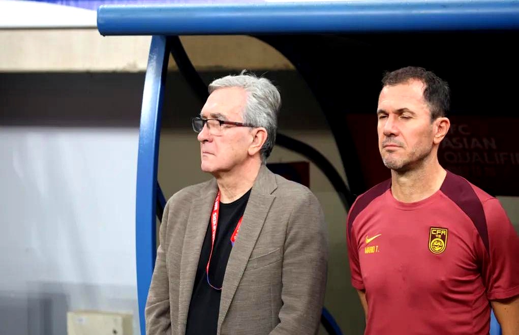 关于斯图加特主教练心情大好，球队期待胜利的信息