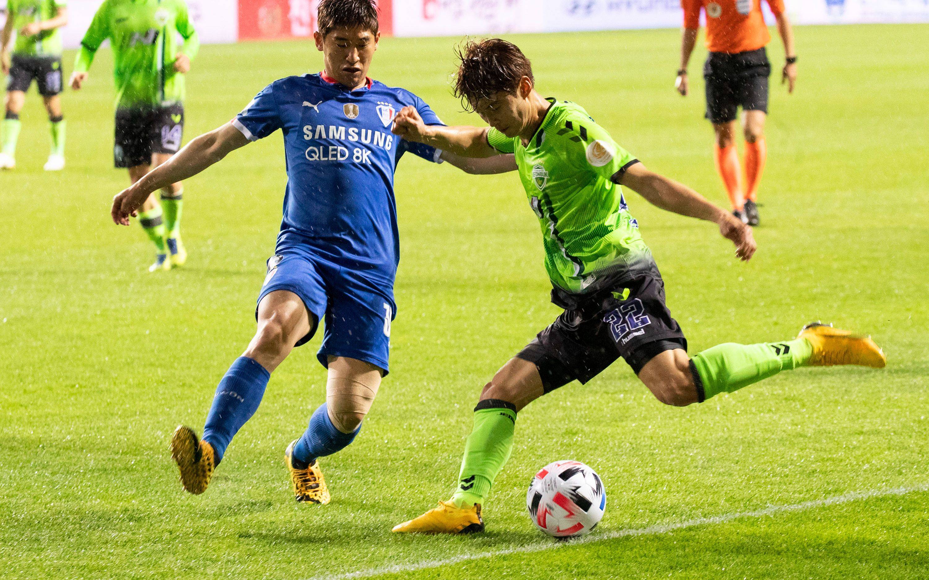 赛场上的激情碰撞！亚洲球队争夺胜利的简单介绍