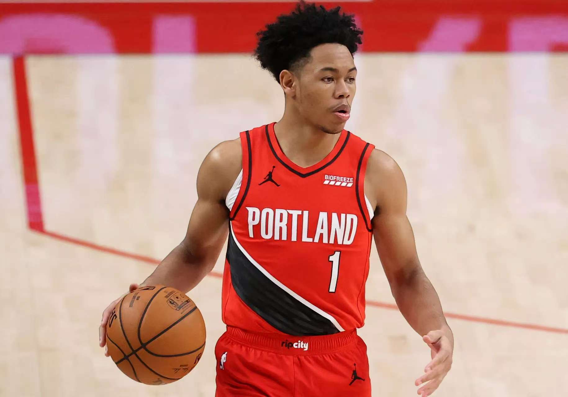 开拓者队在客场获得关键胜利