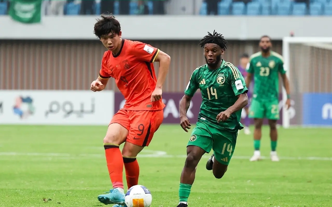 科威特球队勇夺胜利，士气高涨