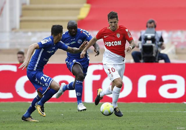 克莱蒙客场战平雷恩，表现出色