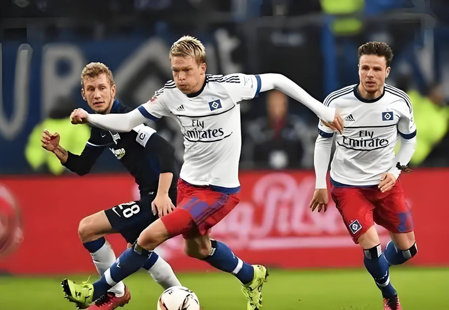 柏林赫塔队员团结一心，实现连胜