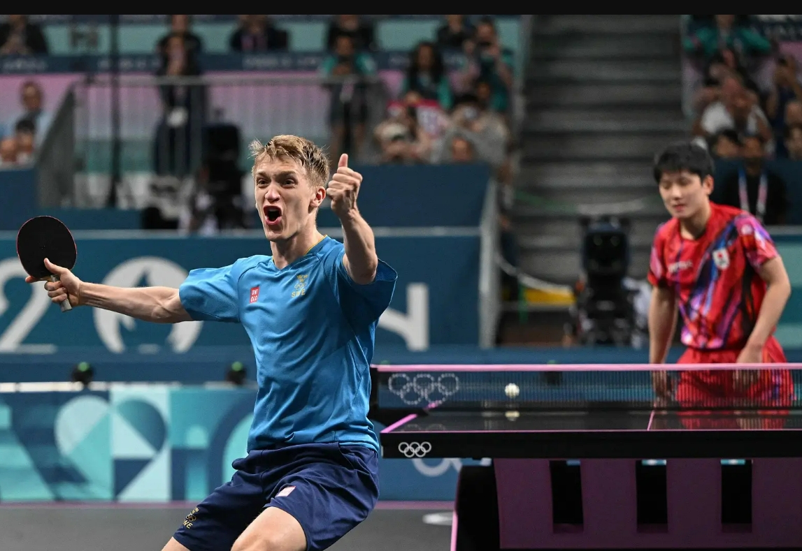 包含法国队鏖战奥地利队，张本智和统治全场的词条