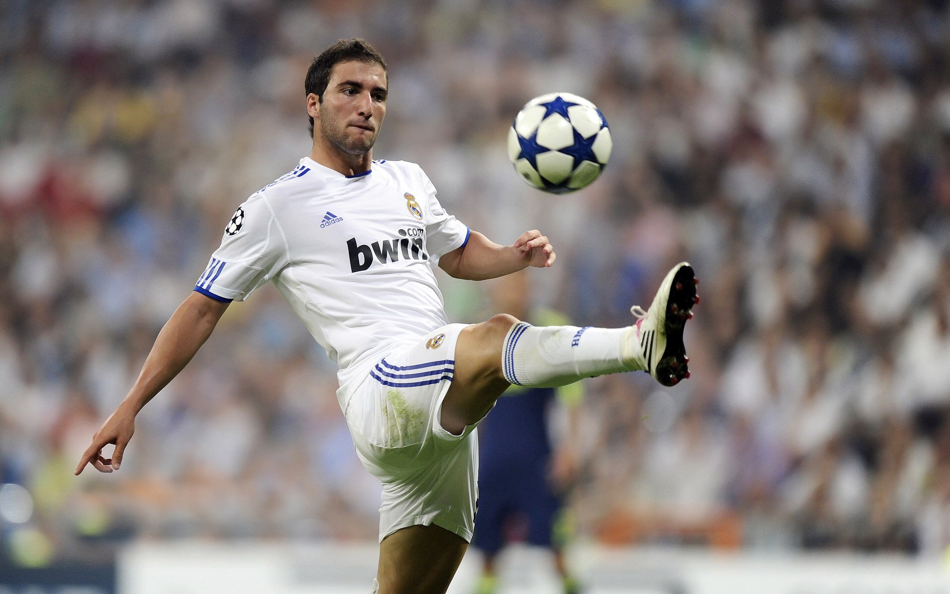 钢铁战车的黄昏挽歌，当巴萨时钟在卡塔尔为德国定格